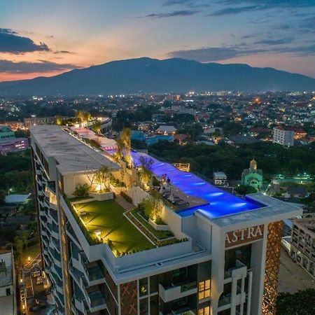 The Astra Sky River Condo チエンマイ エクステリア 写真