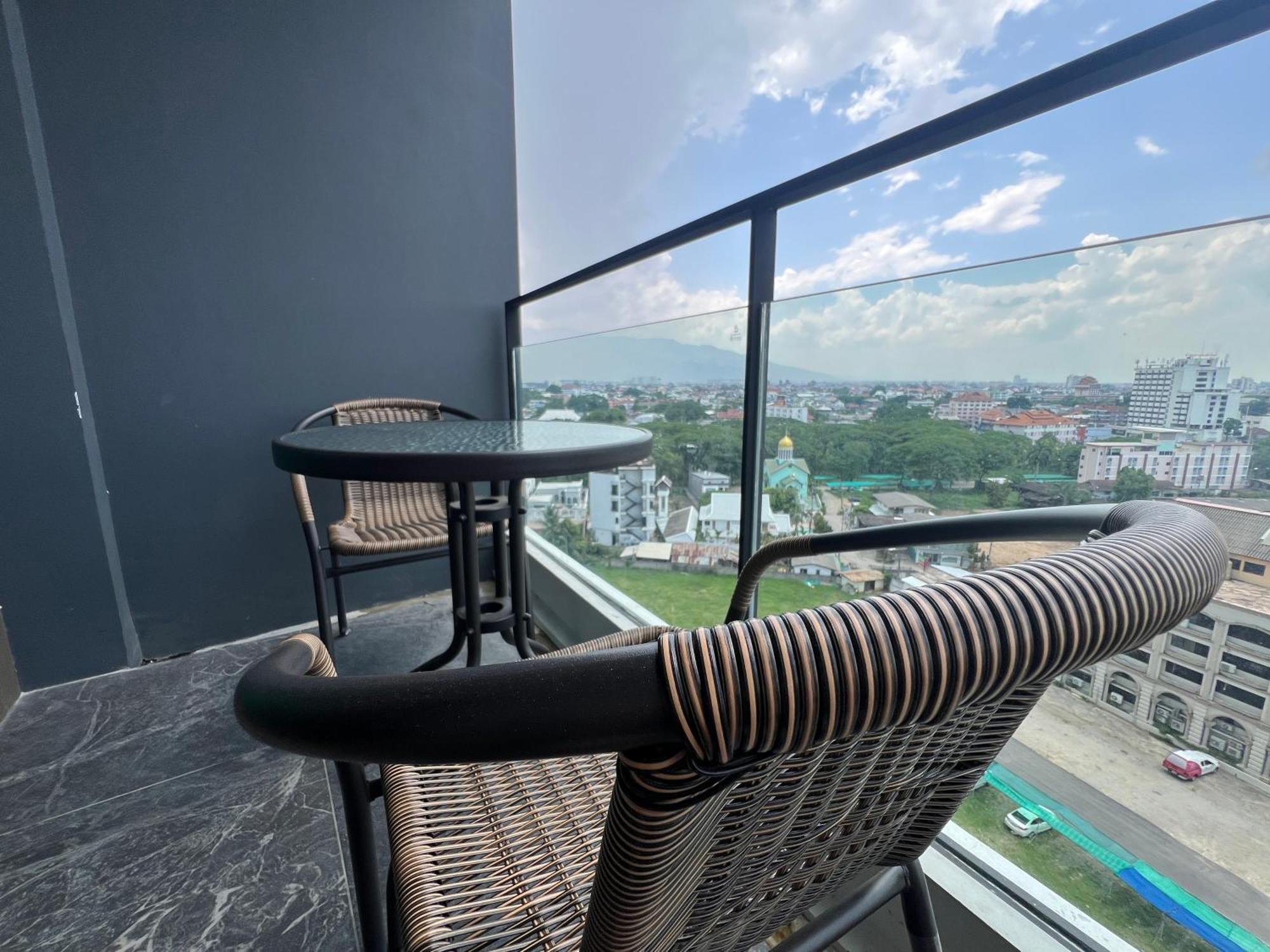 The Astra Sky River Condo チエンマイ エクステリア 写真